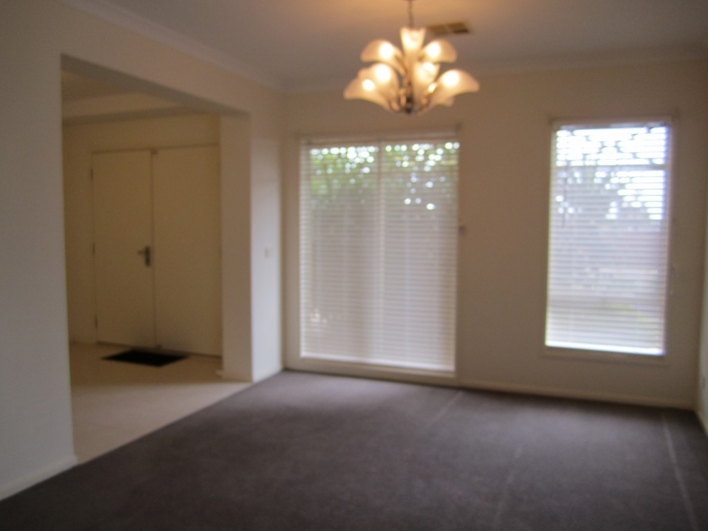 8 Broadwater Street, Wyndham Vale, VIC 3024 - Thumbnail 2 - 23/05/2019