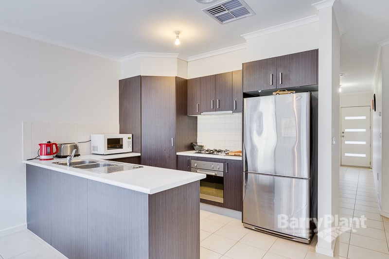 20 David Circuit, Hillside, VIC 3037 - Thumbnail 2 - 19/05/2019