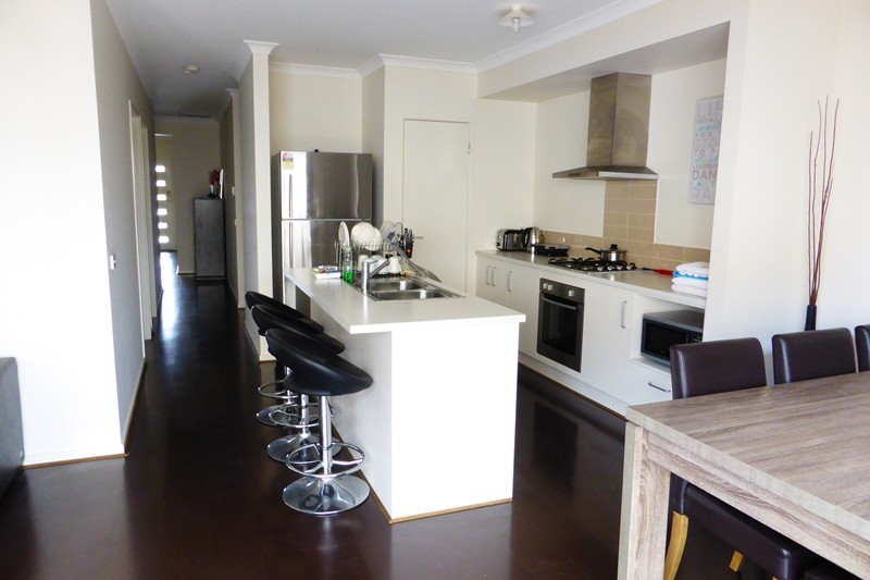 6 Bateleur Crescent, Doreen, VIC 3754 - Thumbnail 1 - 23/05/2019