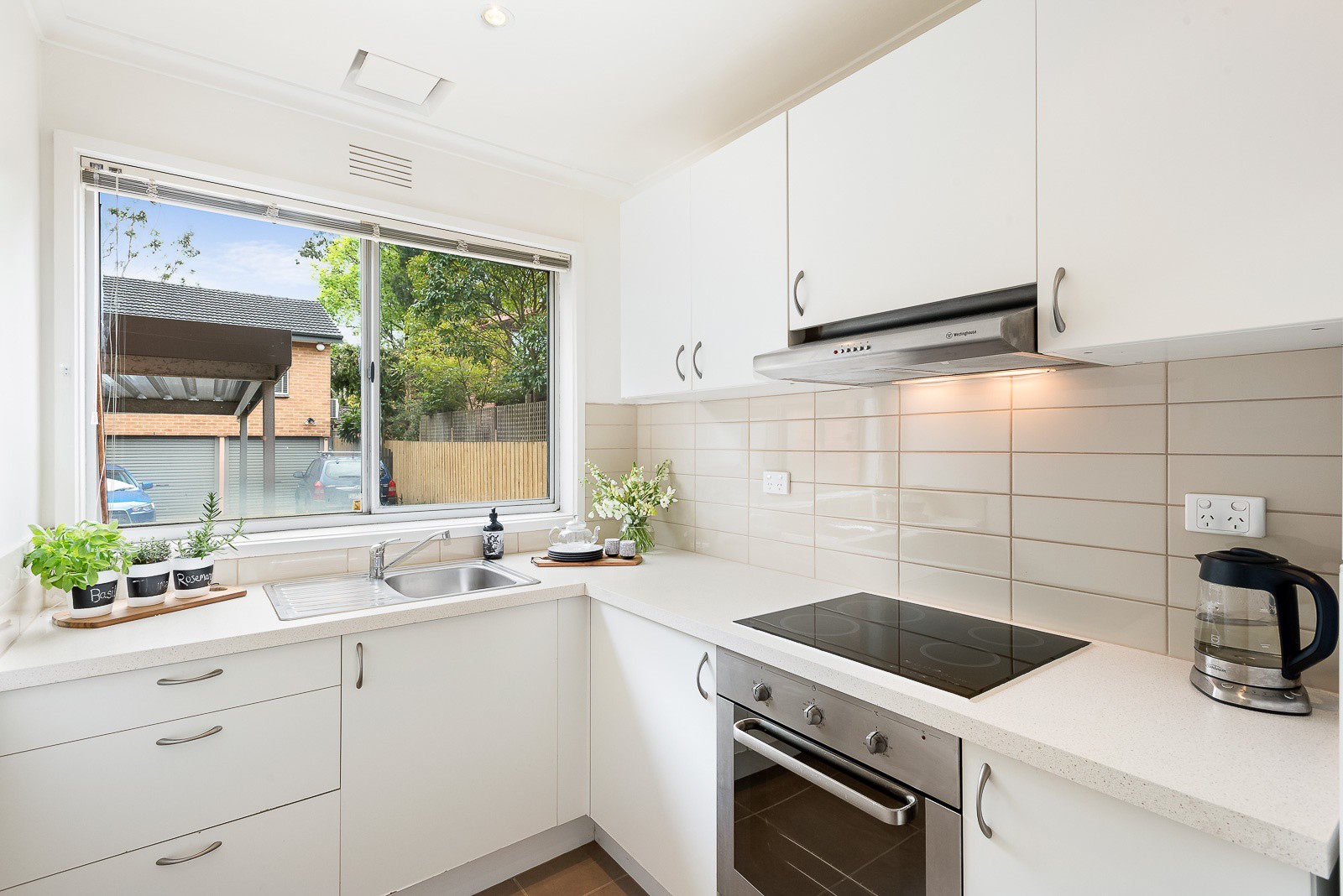 2/96 Blackburn Road, Blackburn, VIC 3130 - Thumbnail 2 - 19/05/2019