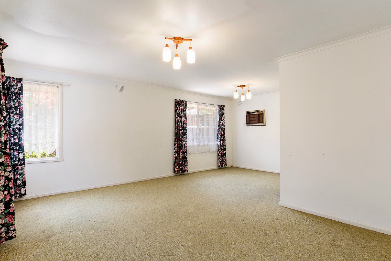 37 Samuel RoadBlackburn South, VIC 3130, Blackburn South - Thumbnail 3