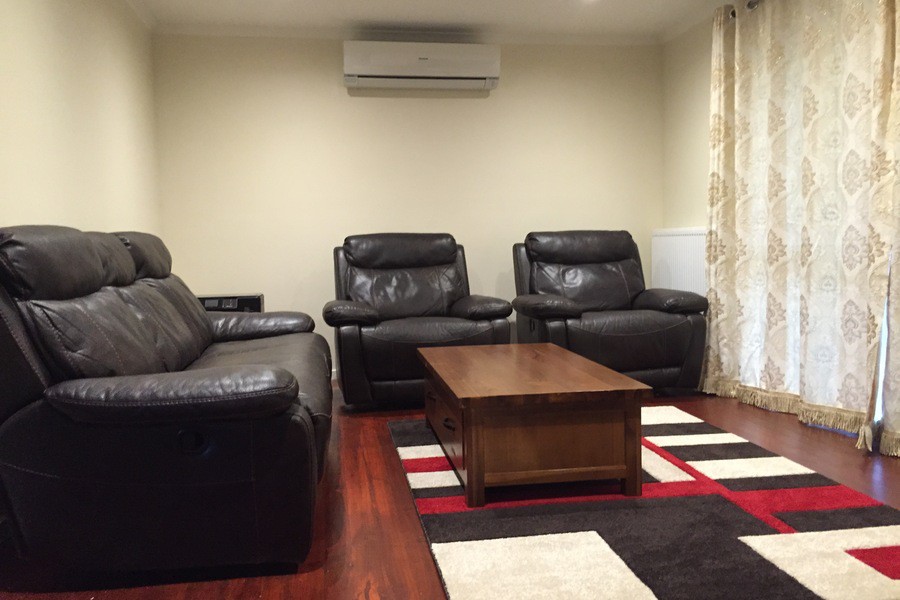 1/1 Pine Road, Bayswater, VIC 3153 - Thumbnail 1 - 23/05/2019