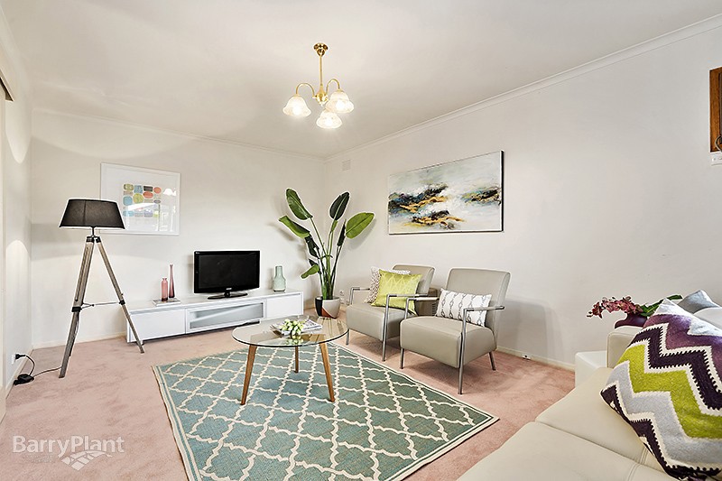 2/1 Winbourne Road, Mount Waverley, VIC 3149 - Thumbnail 2 - 19/05/2019