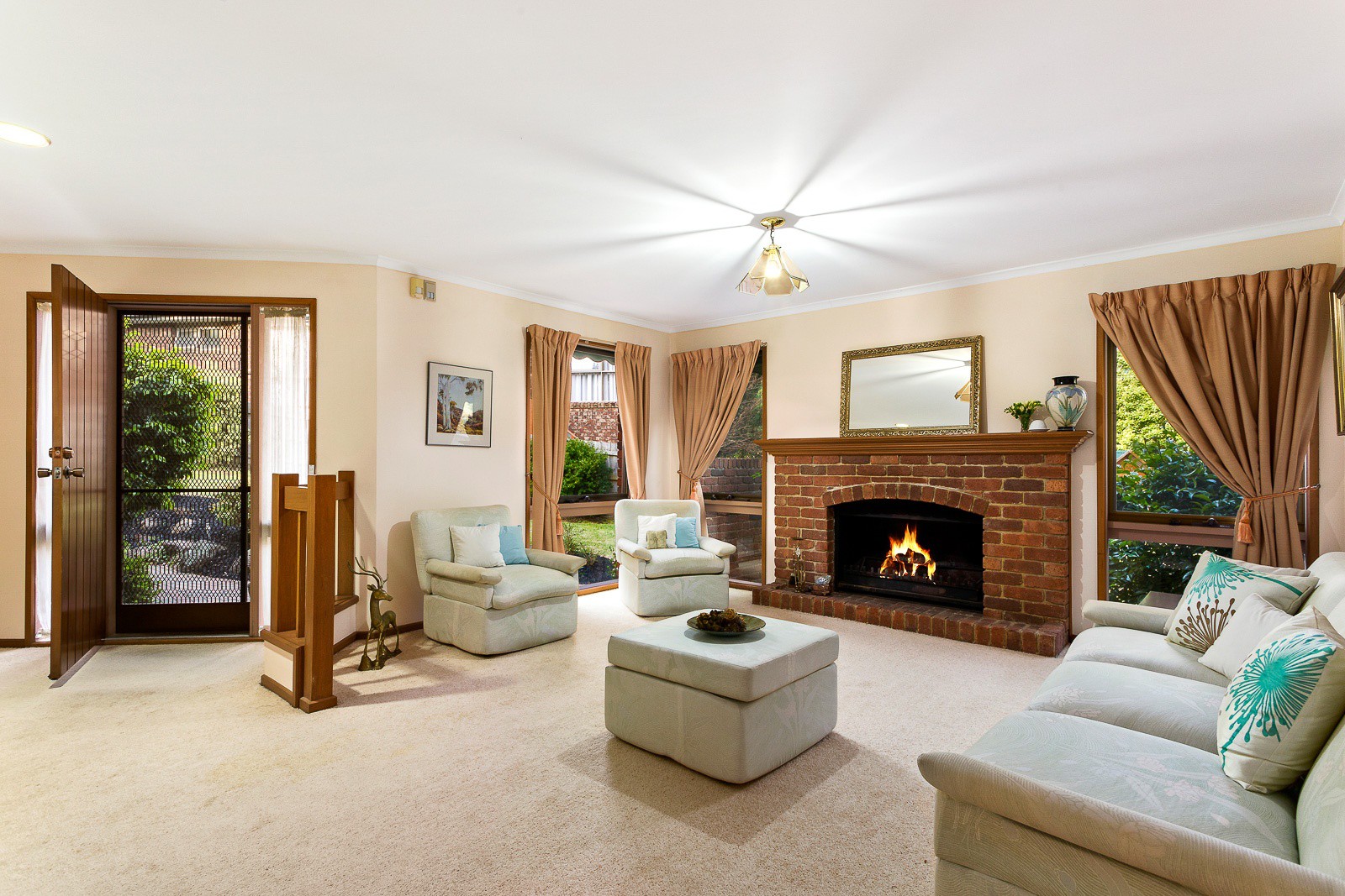 5 Yendon CloseMitcham, VIC 3132, Mitcham - Thumbnail 2