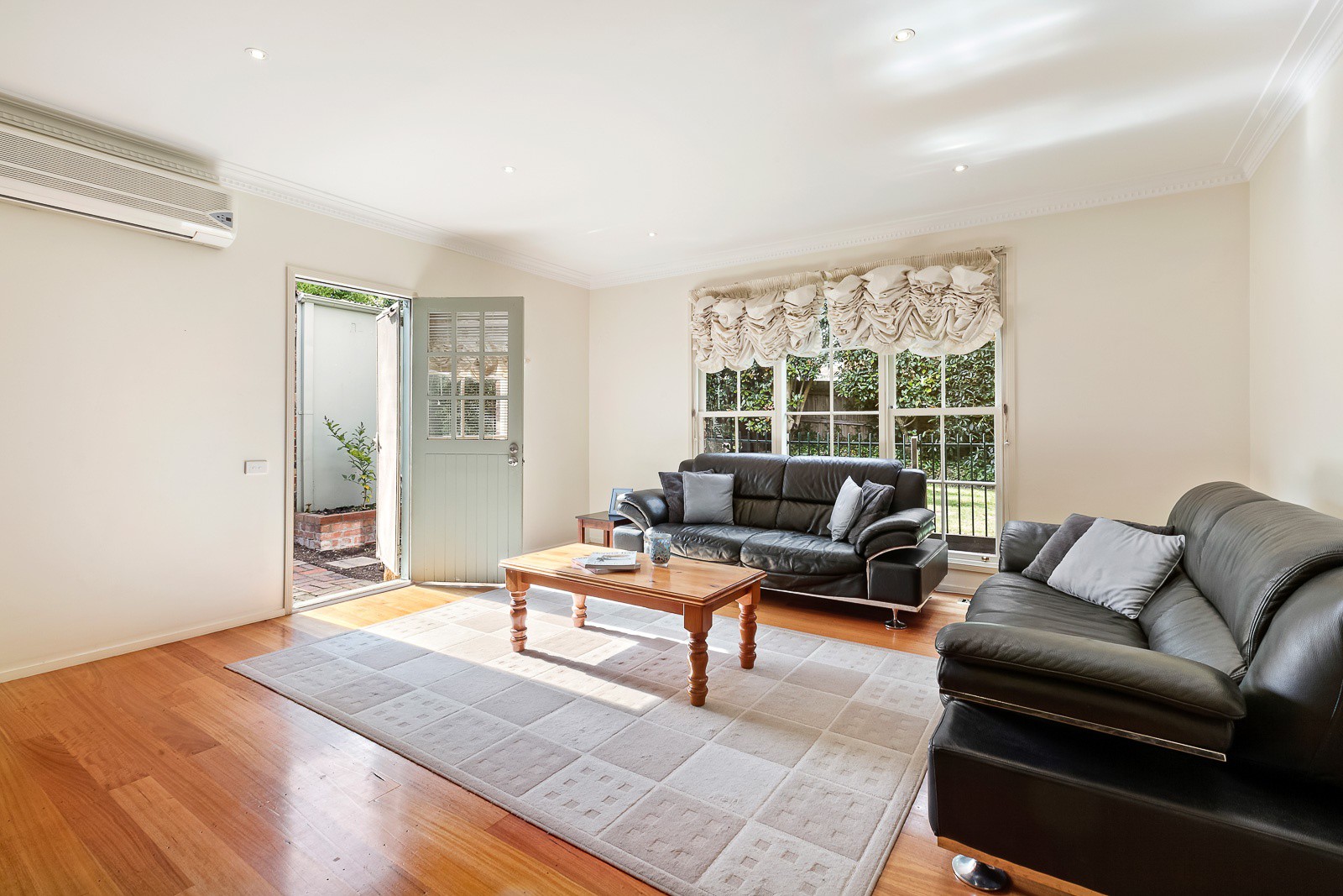 147 Eley RoadBlackburn South, VIC 3130, Blackburn South - Thumbnail 2