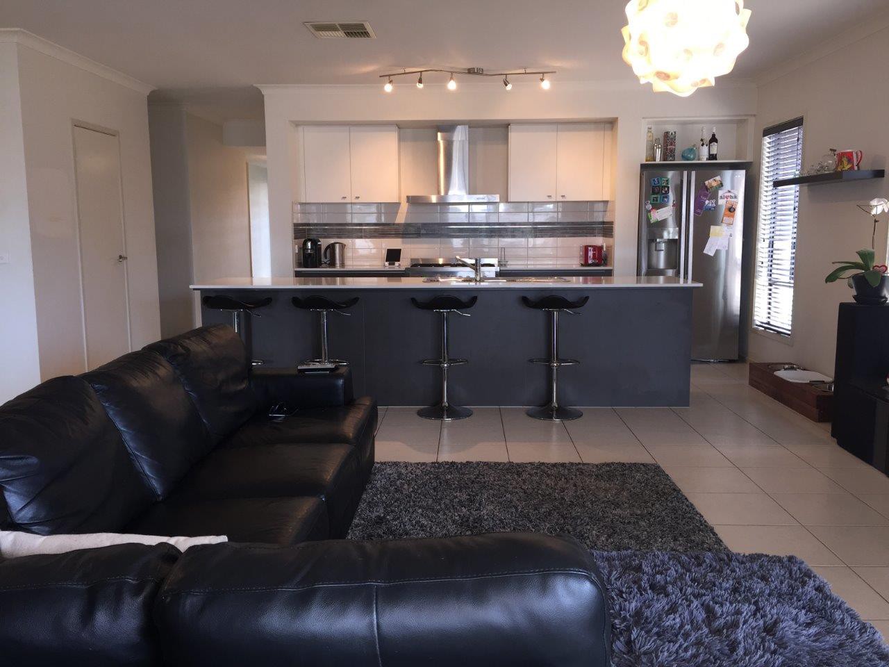 10 Crossway Avenue, Tarneit, VIC 3029 - Thumbnail 2 - 23/05/2019