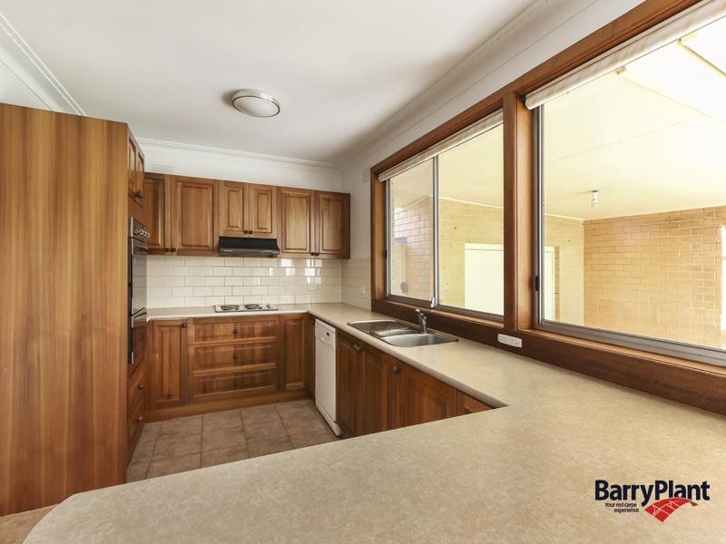 8 EDMOND Street, Parkdale, VIC 3195 - Thumbnail 2 - 23/05/2019