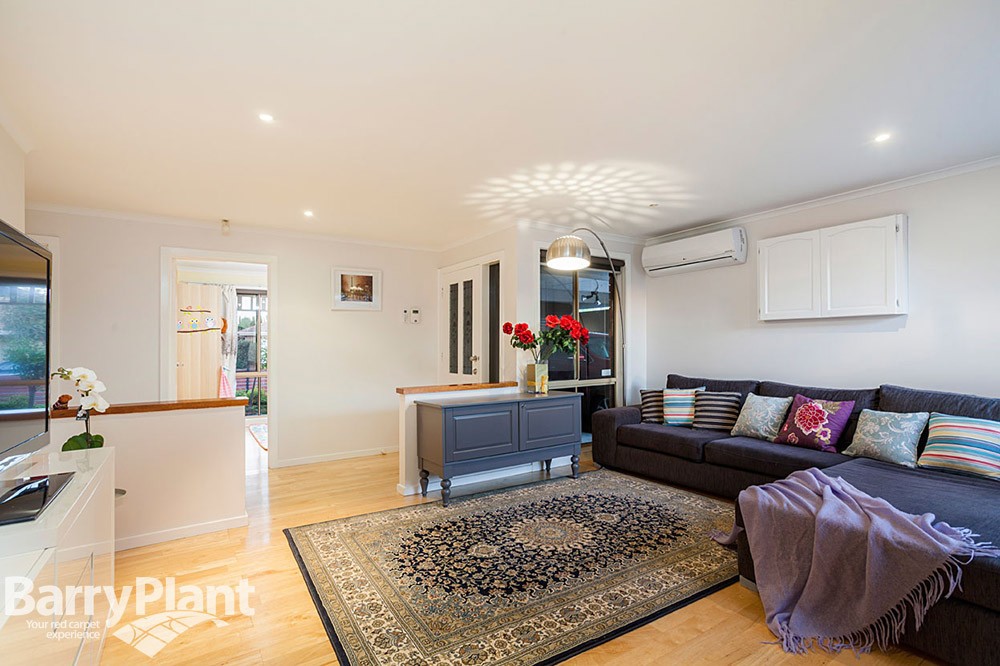 91 Sommers Drive, Altona Meadows, VIC 3028 - Thumbnail 2 - 19/05/2019