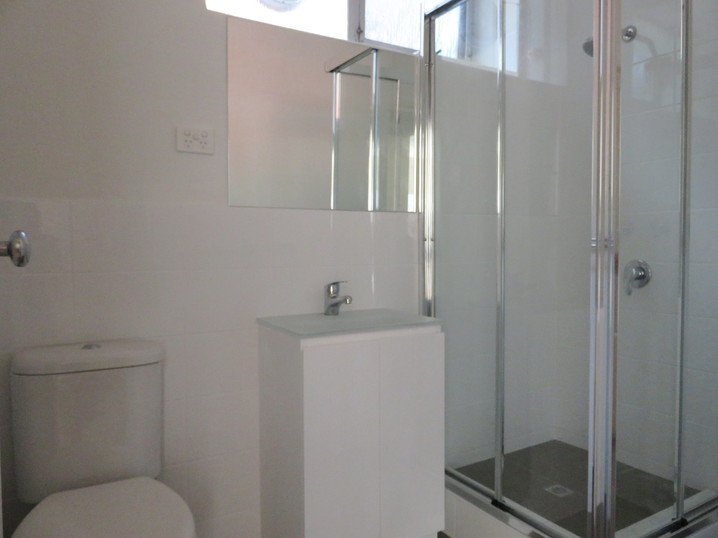 1/10 James Street, Box Hill, VIC 3128 - Thumbnail 2 - 23/05/2019