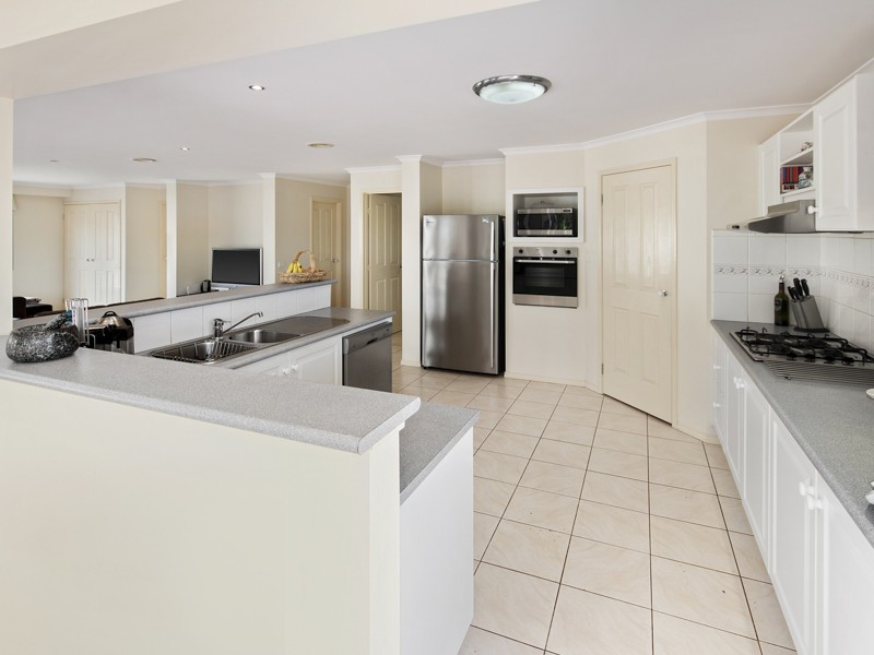 20 Brookfield Avenue, Brookfield, VIC 3338 - Thumbnail 1 - 19/05/2019