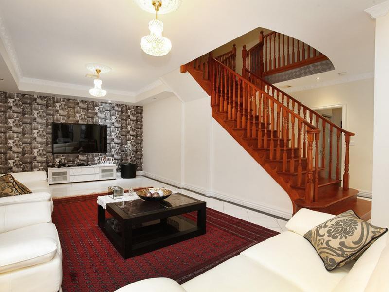 8 Illawarra Circuit, Taylors Hill, VIC 3037 - Thumbnail 1 - 19/05/2019