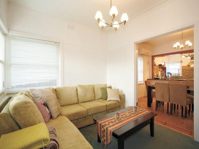 1/835 Humffray Street South, Mount Pleasant, VIC 3350 - Thumbnail 1 - 19/05/2019