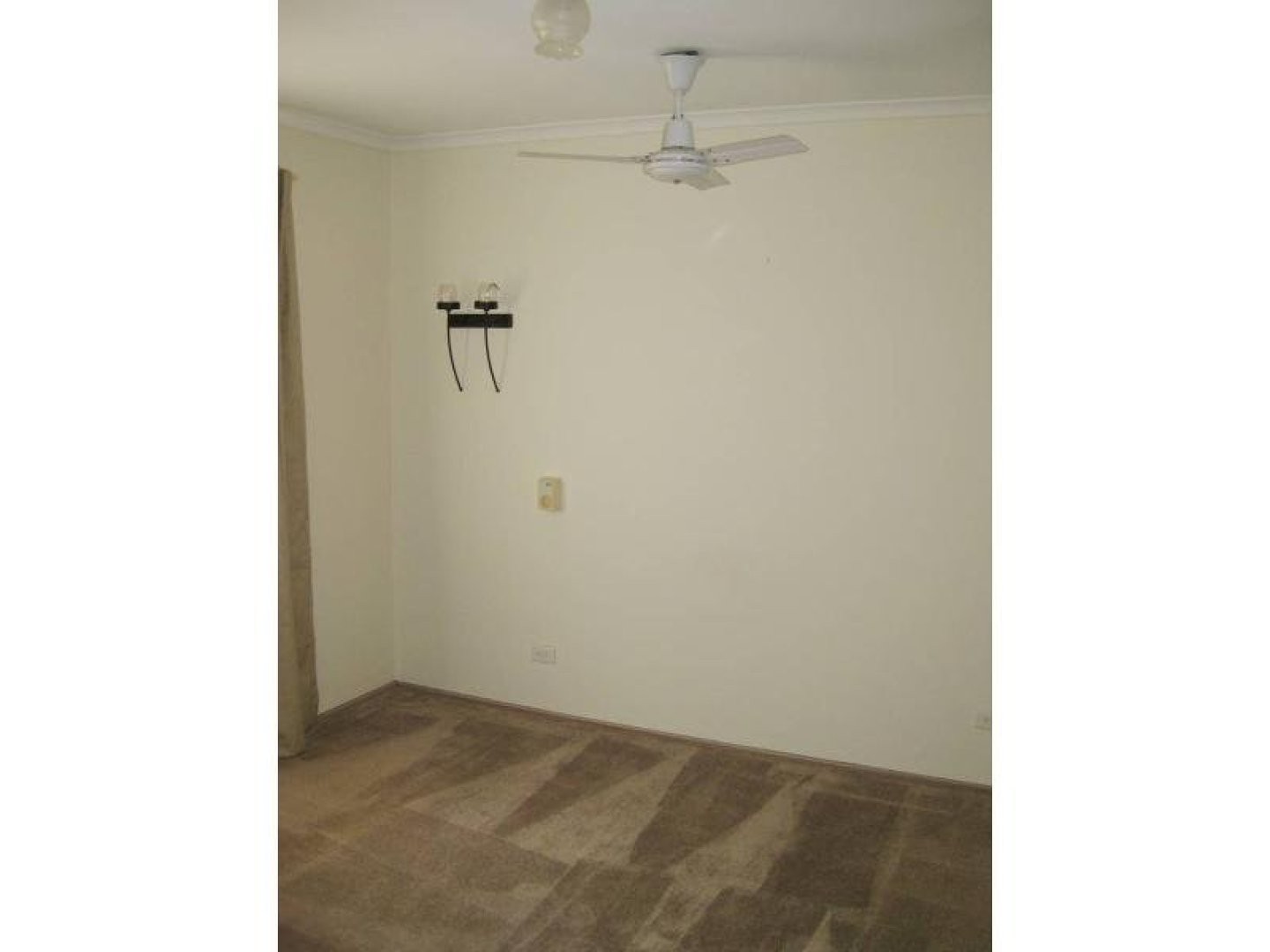 3/16-18 Regans Road, Hampton Park, VIC 3976 - Thumbnail 1 - 23/05/2019