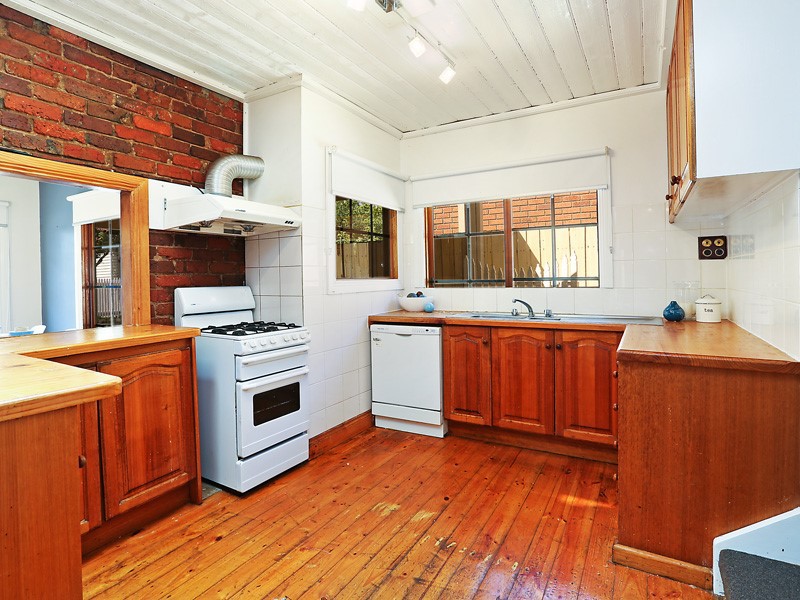 7 Petrel Street, Geelong West, VIC 3218 - Thumbnail 2 - 23/05/2019