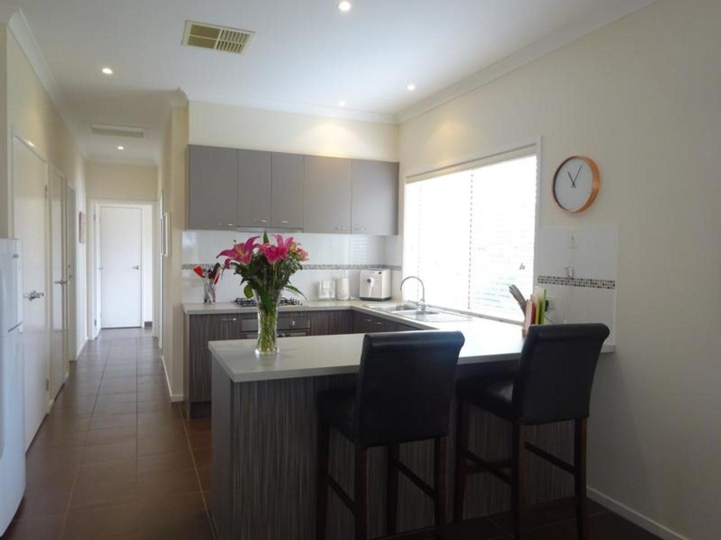 21 Bowman Glen, Craigieburn, VIC 3064 - Thumbnail 2 - 14/01/2017