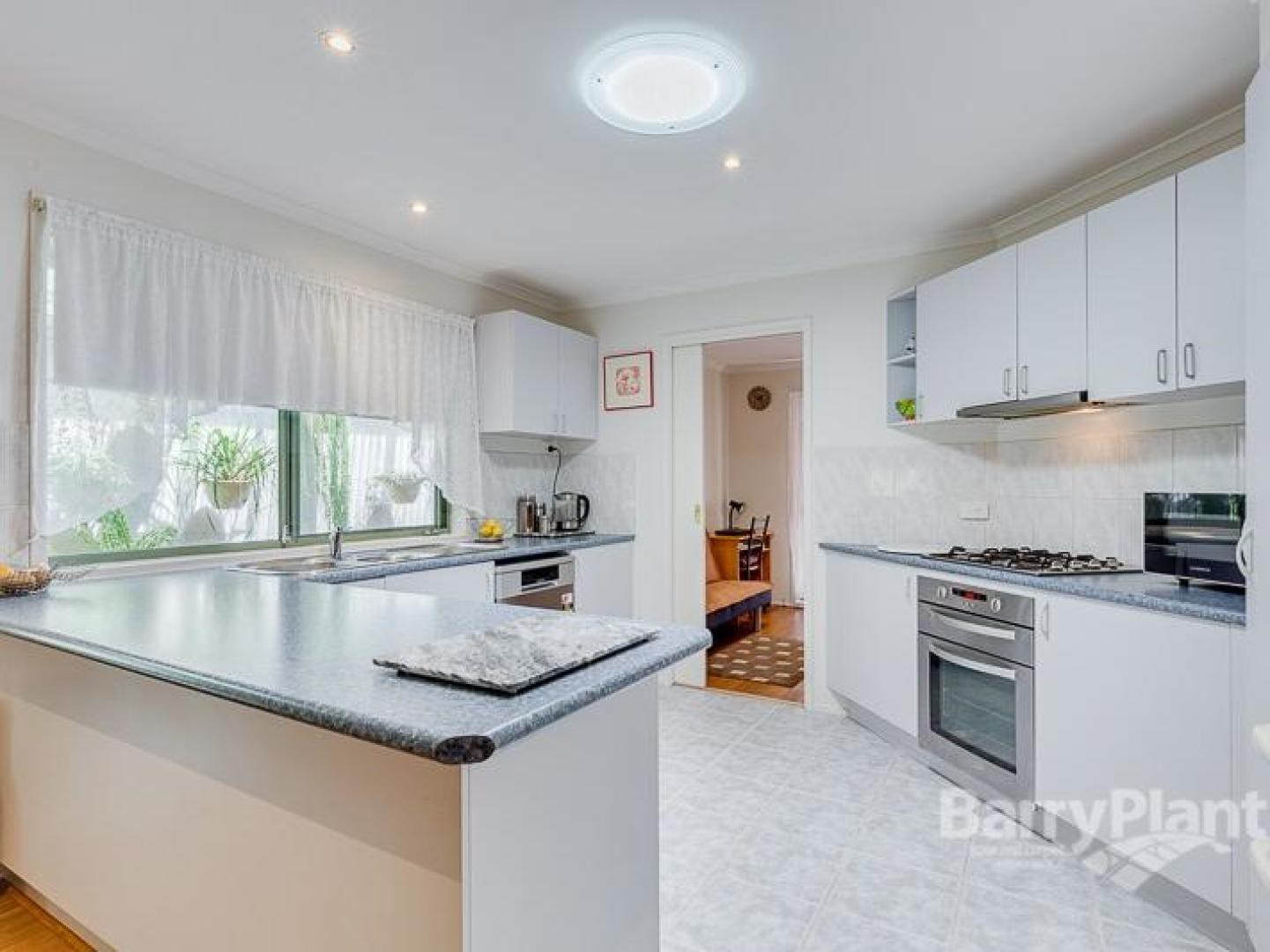 16 Mark Drive, Hillside, VIC 3037 - Thumbnail 1 - 19/05/2019