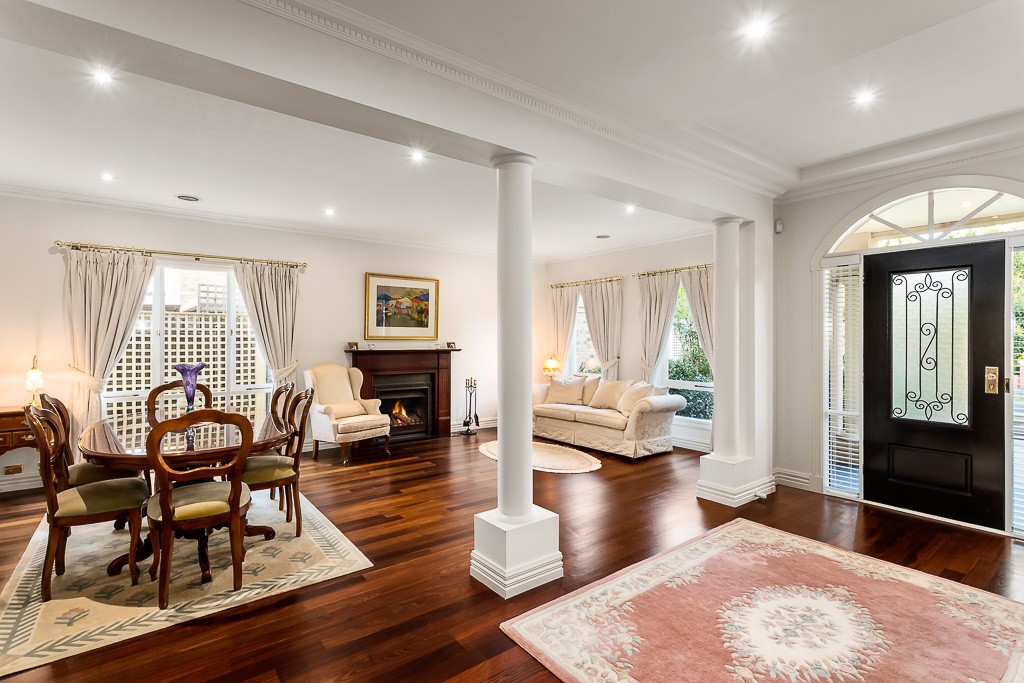 10 Nevada Retreat, Bulleen, VIC 3105, Bulleen - Thumbnail 2