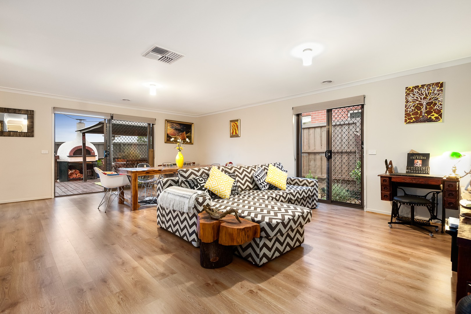 18 Windermere Parade, Doreen, VIC 3754 - Thumbnail 2 - 19/05/2019