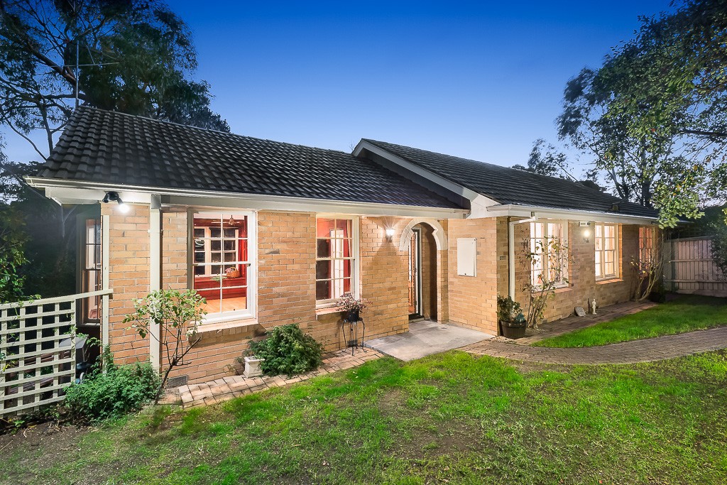 2-4 Frogmore Crescent, Park Orchards, VIC 3114, Park Orchards - Thumbnail 2