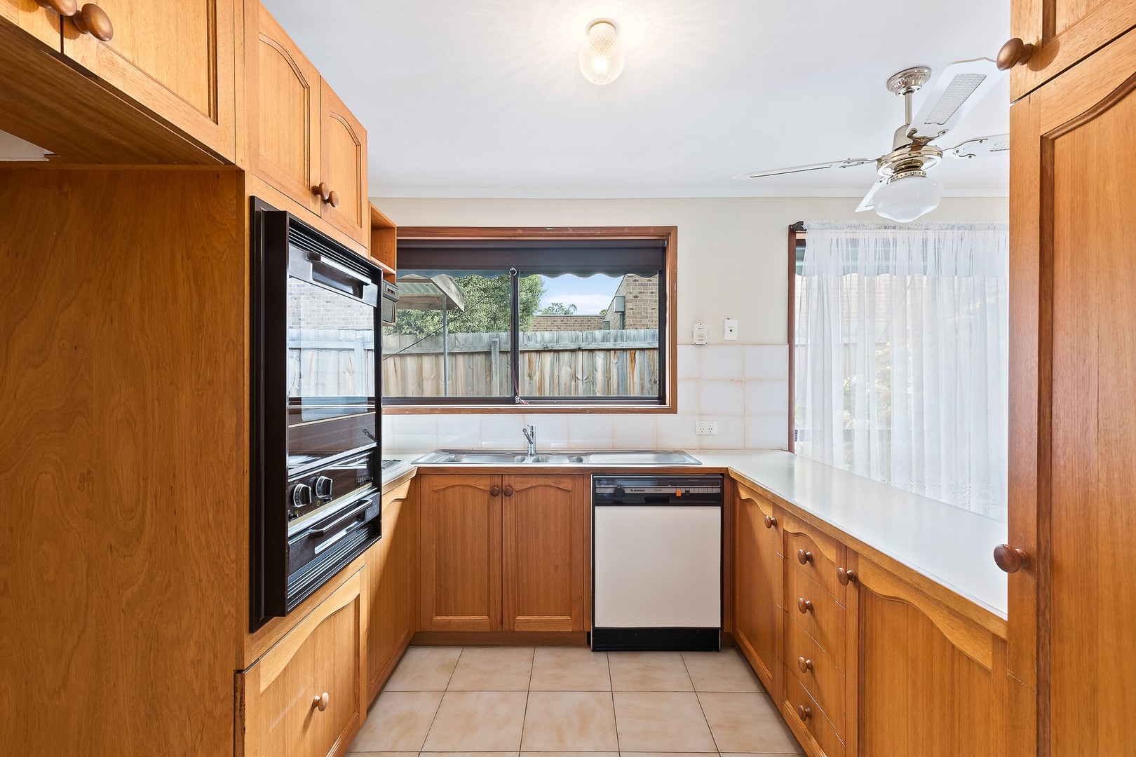 2/10 Cherry Grove, Donvale, VIC 3111, Donvale - Thumbnail 4