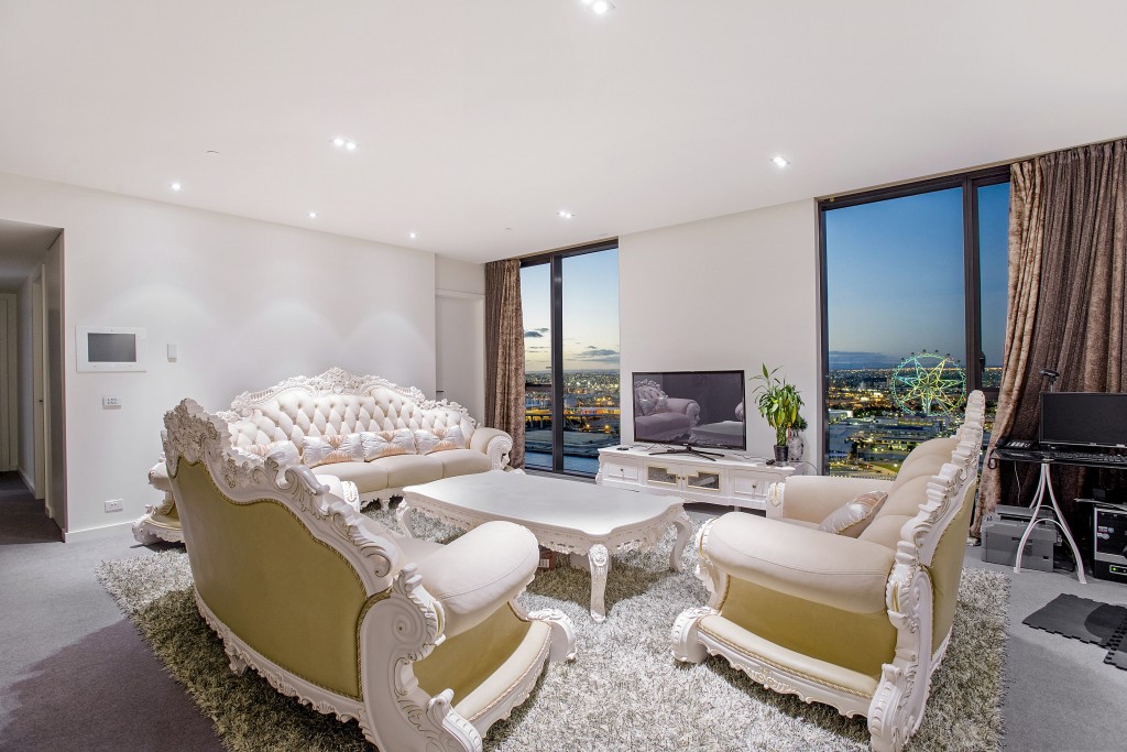 292/8 Waterside Place, Docklands, VIC 3008 - Thumbnail 2 - 23/05/2019