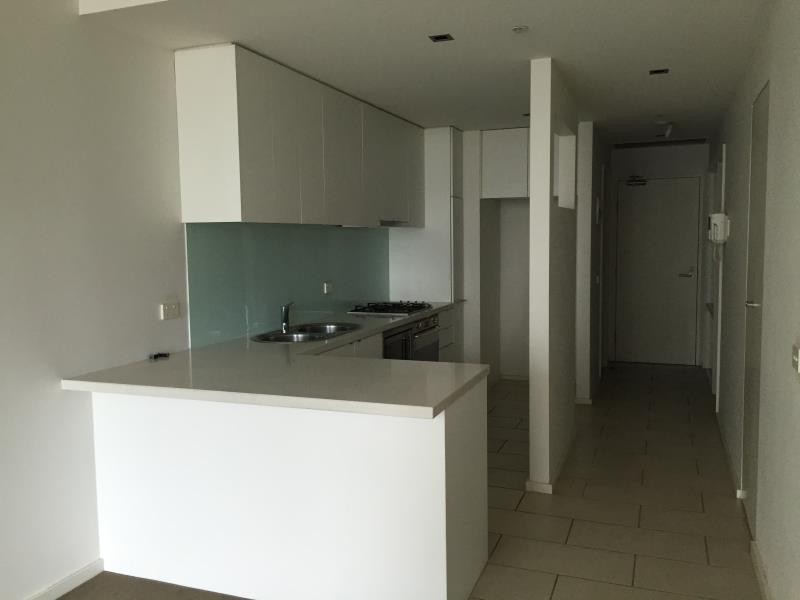 806/60 Siddeley Street, Docklands, VIC 3008 - Thumbnail 2 - 23/05/2019