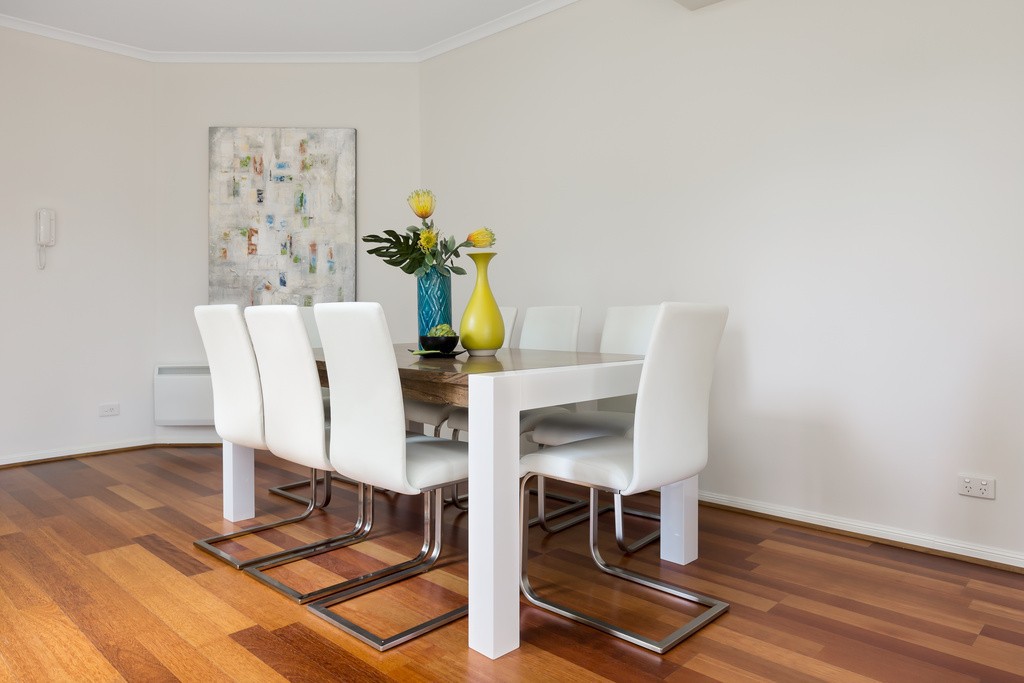 2/24 Tulloch Grove, Glen Waverley, VIC 3150 - Thumbnail 1 - 19/05/2019