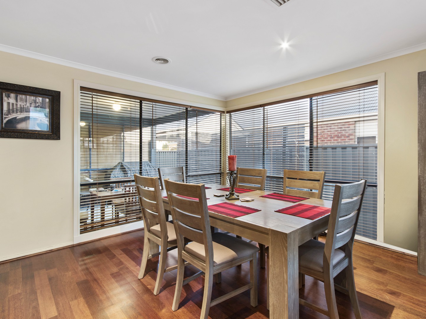 39 McMahon Crescent, Tarneit, VIC 3029 - Thumbnail 2 - 19/05/2019