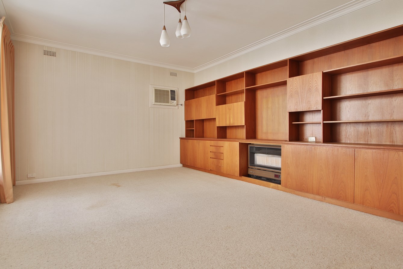 8 Caroline Crescent, Blackburn, VIC 3130 - Thumbnail 1 - 23/05/2019