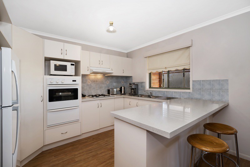 9 Davey Close, Flora Hill, VIC 3550 - Thumbnail 2 - 19/05/2019
