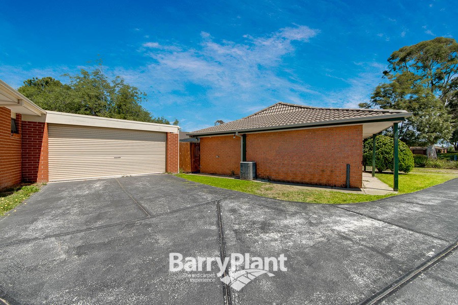 101 Endeavour Drive, Cranbourne North, VIC 3977 - Thumbnail 2 - 19/05/2019