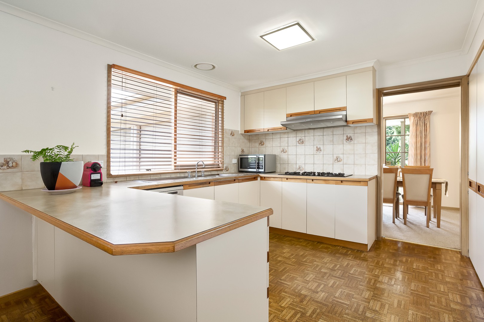 1 Lynda CourtDoncaster East, VIC 3109, Doncaster East - Thumbnail 3