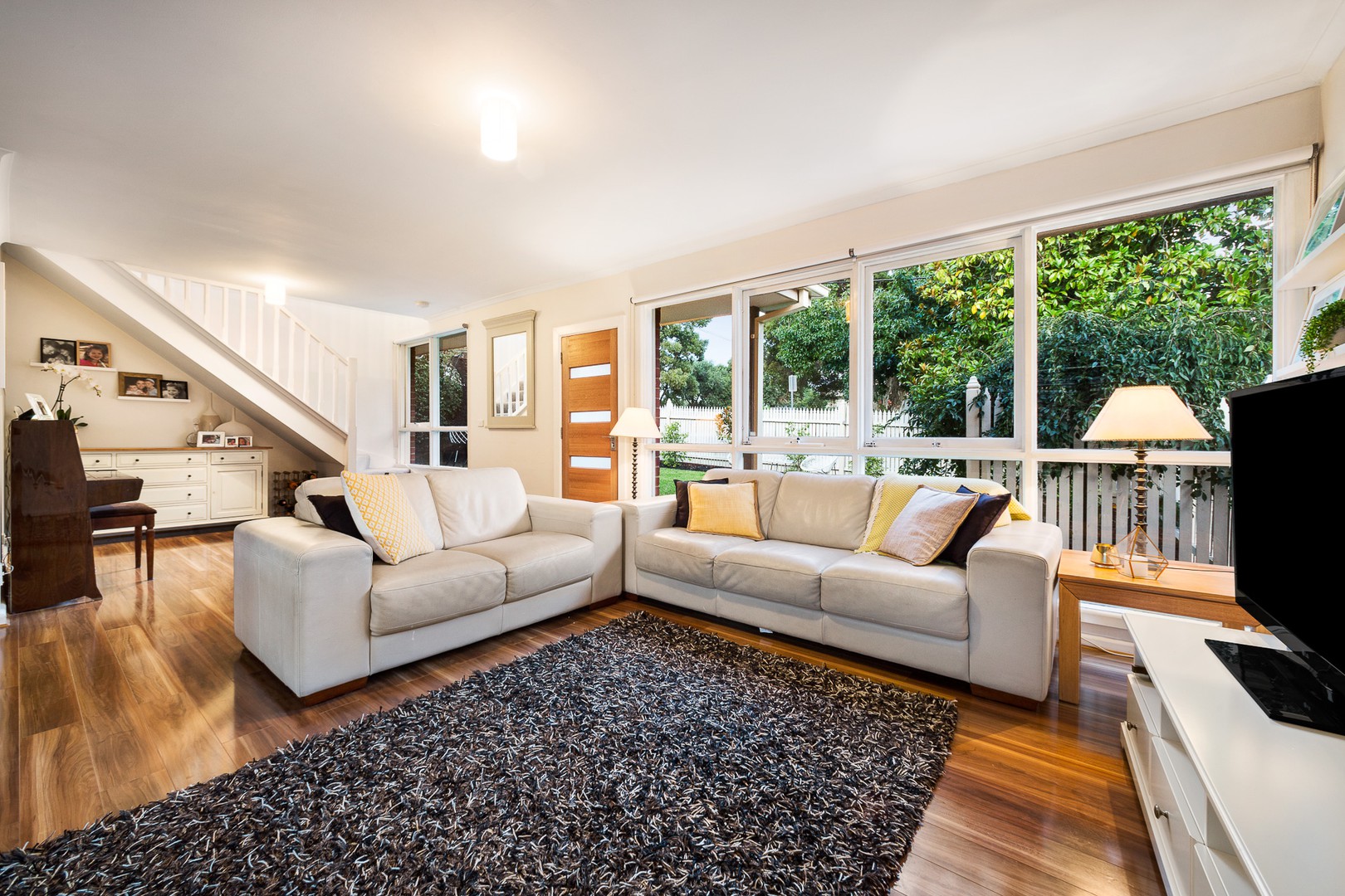 1 Martha Street, Donvale, VIC 3111 - Thumbnail 2 - 19/05/2019