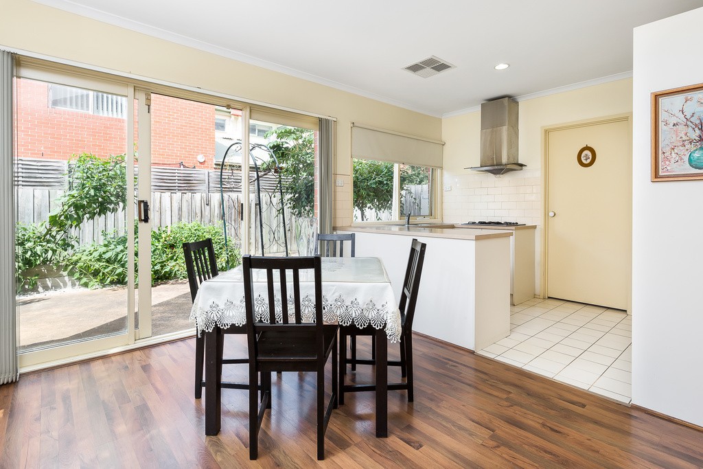 52 Kings Court, Oakleigh East, VIC 3166 - Thumbnail 2 - 19/05/2019