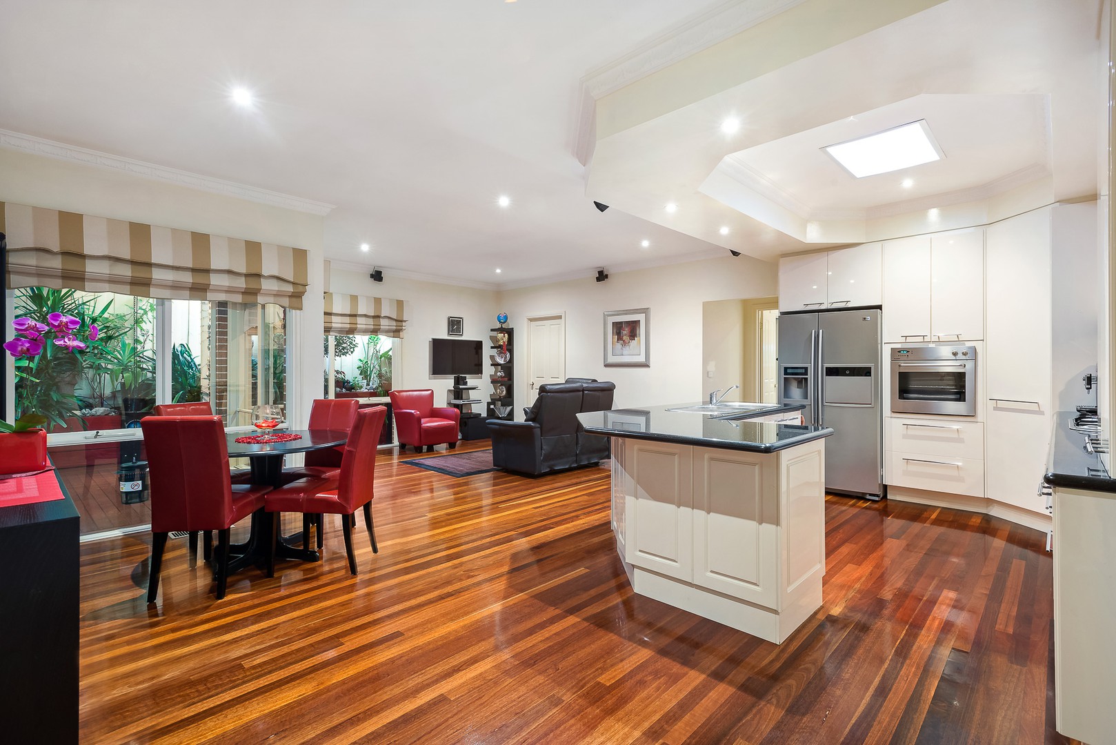 70 Beverley Street, Doncaster East, VIC 3109, Doncaster East - Thumbnail 2