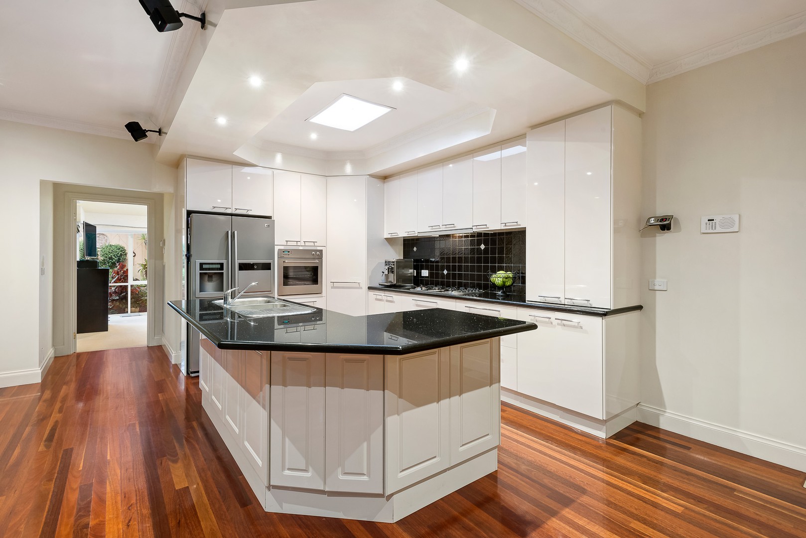 70 Beverley Street, Doncaster East, VIC 3109, Doncaster East - Thumbnail 3