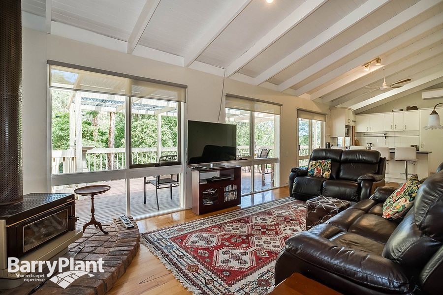 6 Royal Street, Upper Ferntree Gully, VIC 3156 - Thumbnail 2 - 19/05/2019