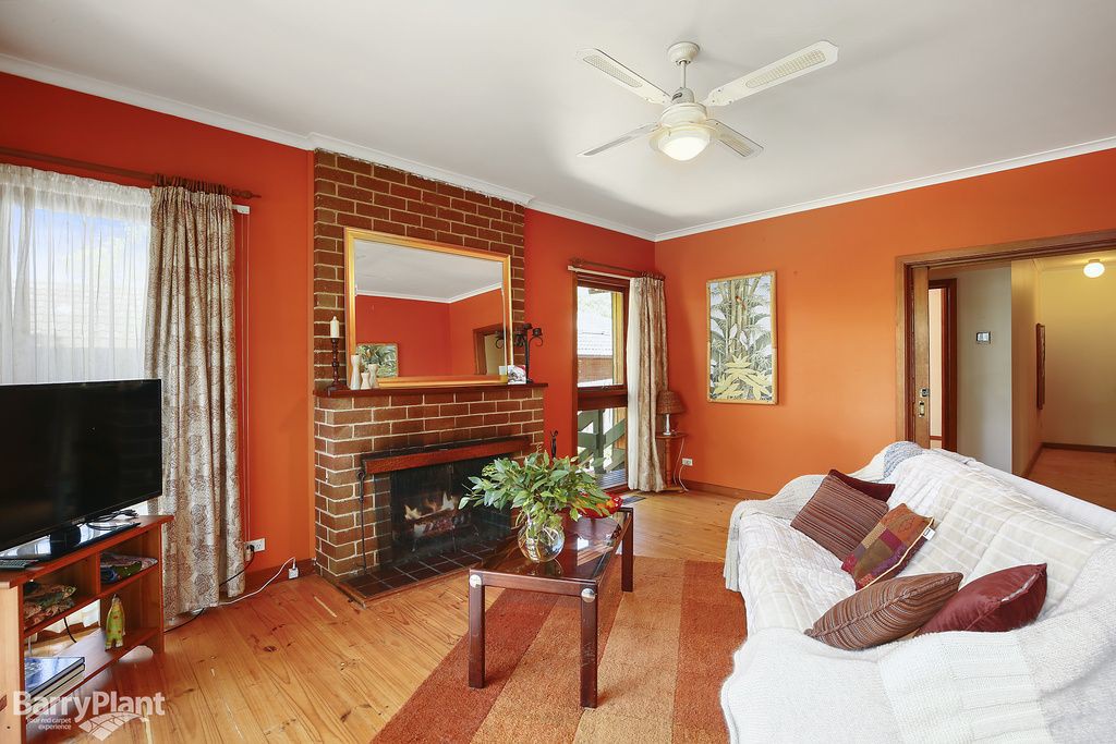 13 Brenda Court, Croydon, VIC 3136 - Thumbnail 2 - 19/05/2019