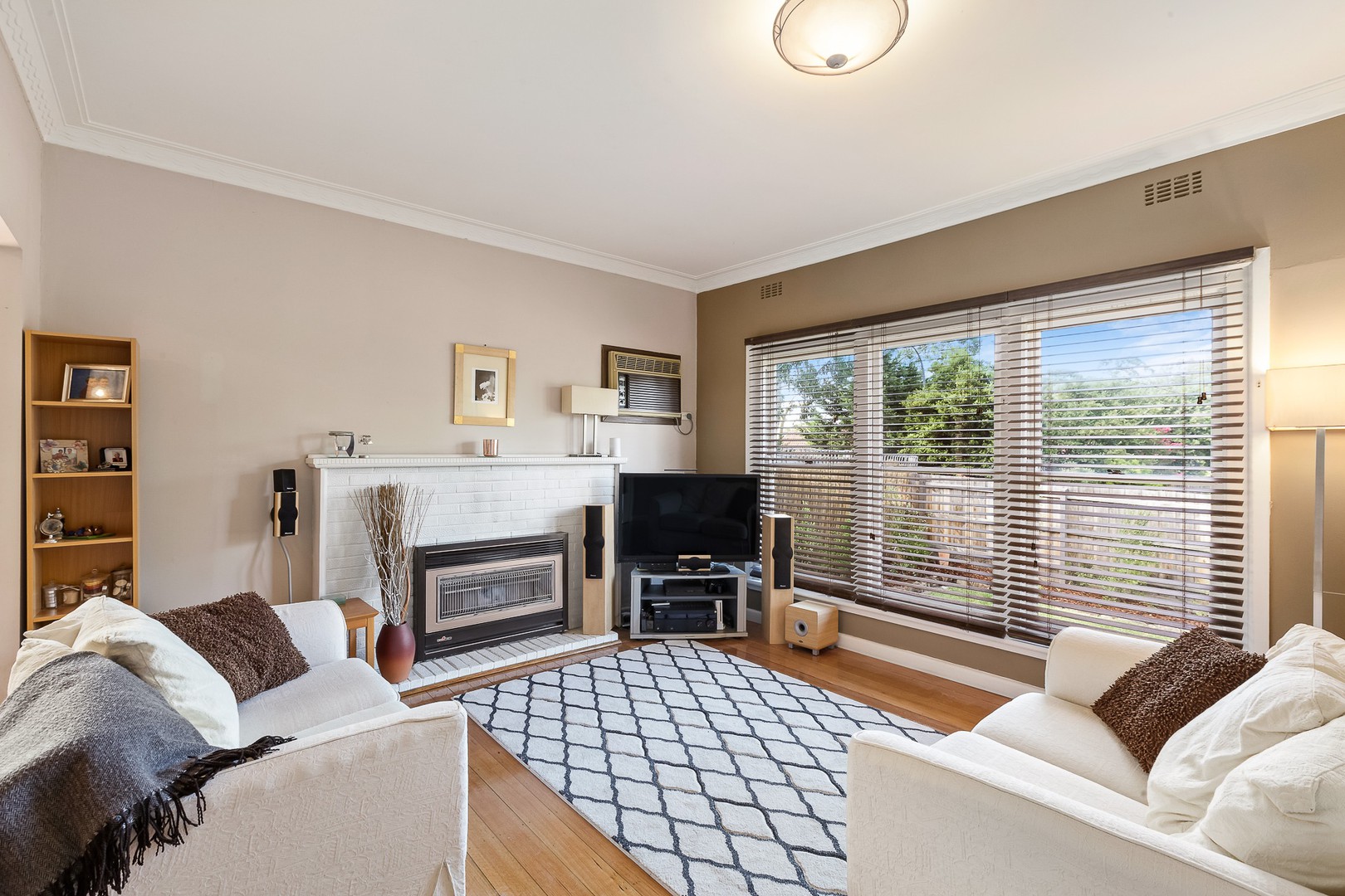 1/19 Barrina StreetBlackburn South, VIC 3130, Blackburn South - Thumbnail 2