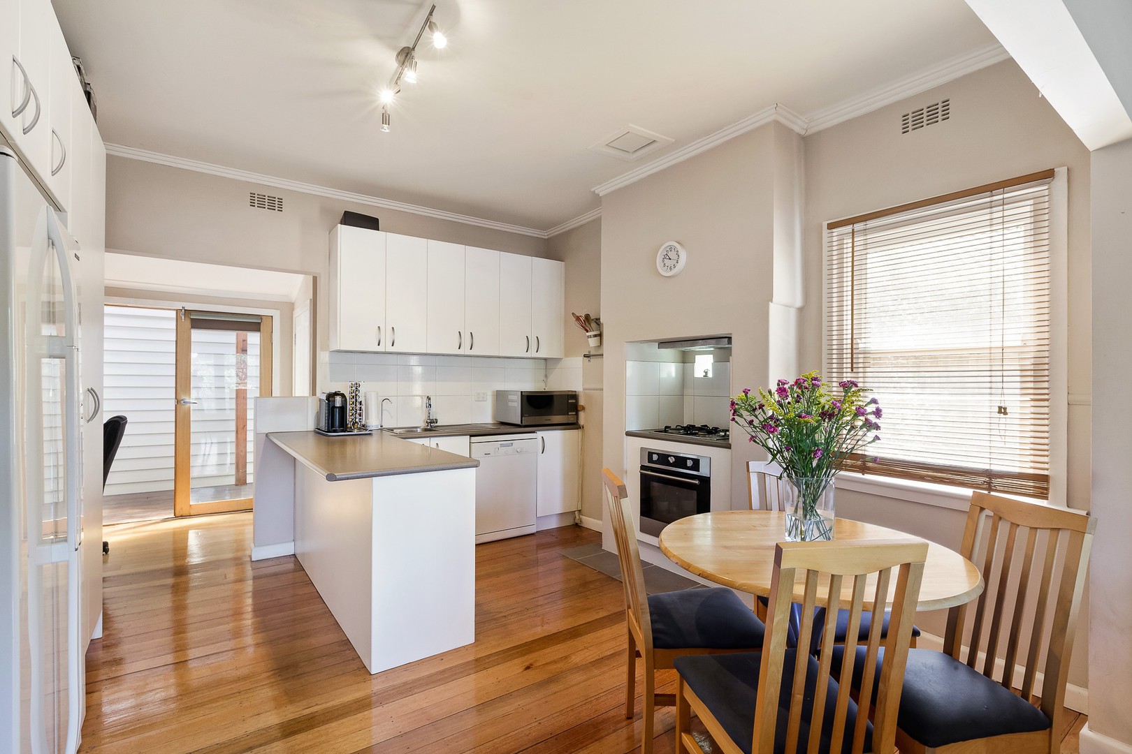 1/19 Barrina StreetBlackburn South, VIC 3130, Blackburn South - Thumbnail 4