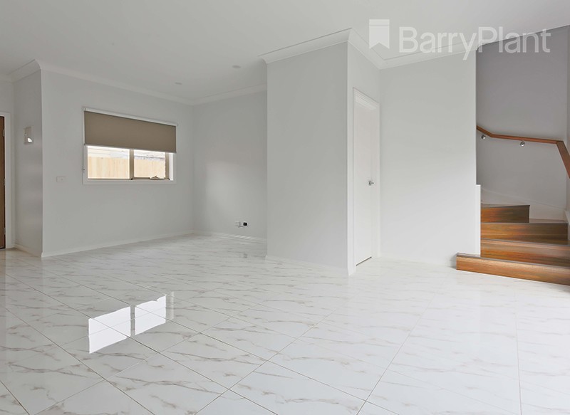 2/5 Elray Avenue, Dandenong, VIC 3175 - Thumbnail 2 - 24/05/2019