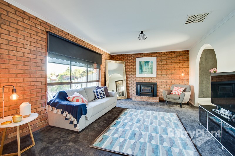 7 Wakatipu Court, Taylors Lakes, VIC 3038 - Thumbnail 1 - 24/05/2019