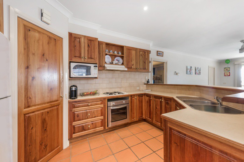5 Daxter Court, Leopold, VIC 3224 - Thumbnail 2 - 19/05/2019