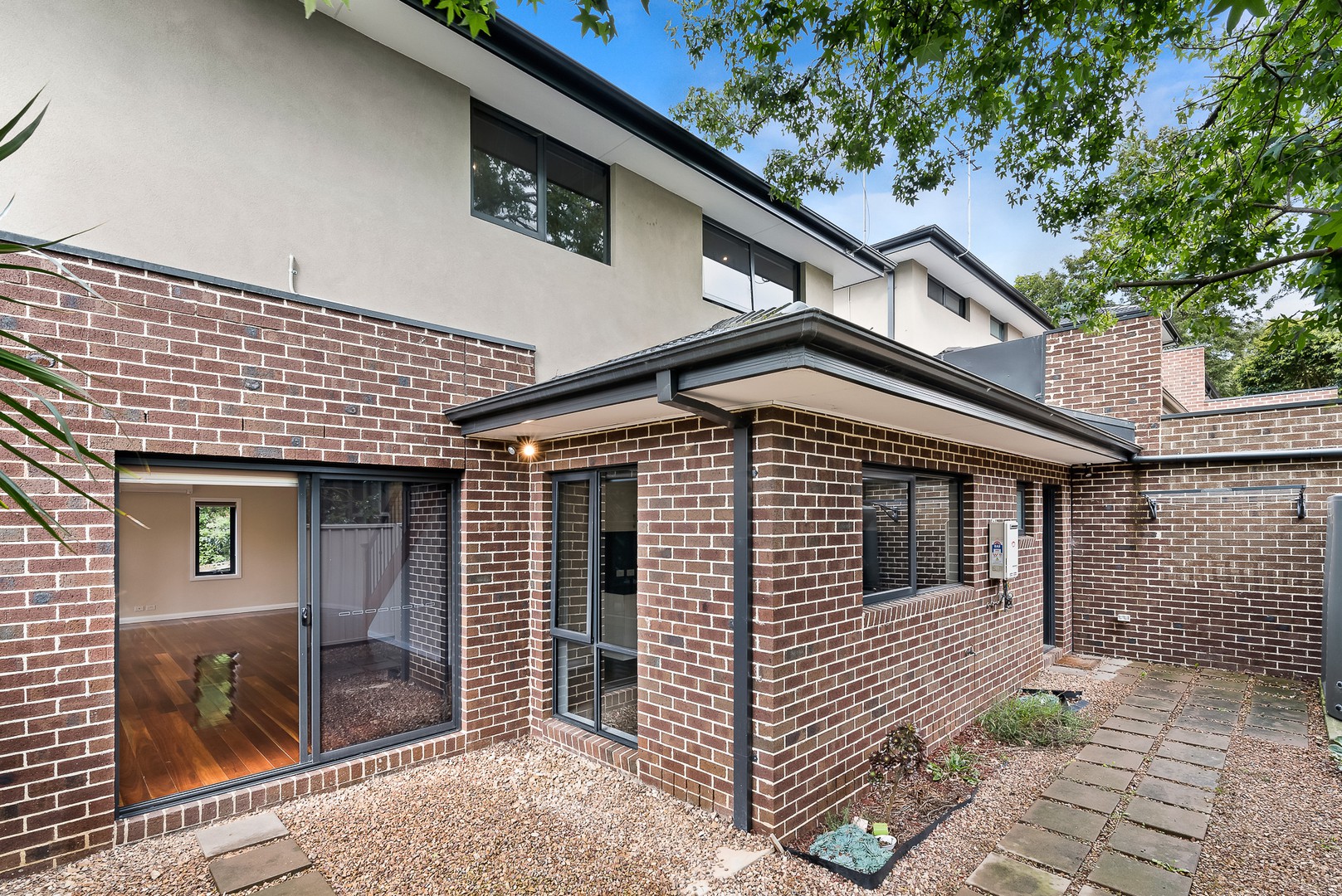 1/33 Blackburn RoadDoncaster East, VIC 3109, Doncaster East - Thumbnail 5