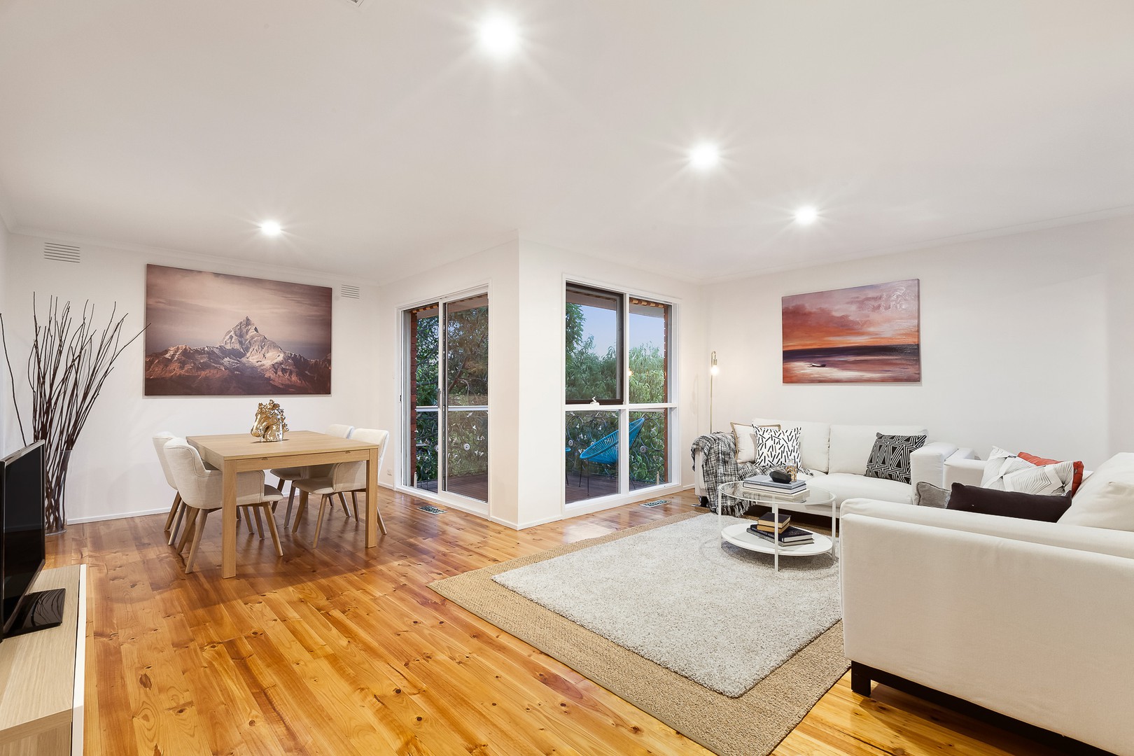 8 Birchgrove CrescentTemplestowe, VIC 3106, Templestowe - Thumbnail 2