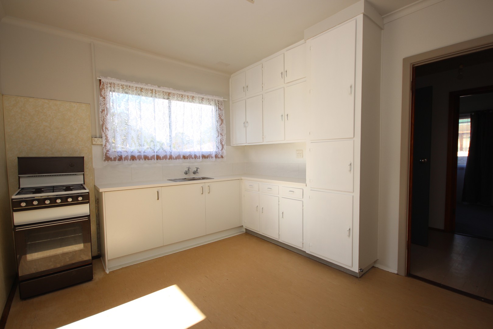 40 Bacchus Marsh Road, Corio, VIC 3214 - Thumbnail 1 - 24/05/2019