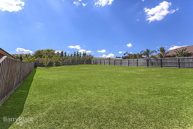 57 Chirnside Road, Berwick, VIC 3806 - Thumbnail 2 - 19/05/2019