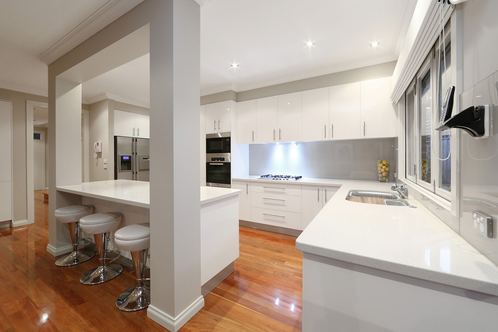 2/29-31 Freemantle Drive, Wantirna South, VIC 3152 - Thumbnail 2 - 19/05/2019