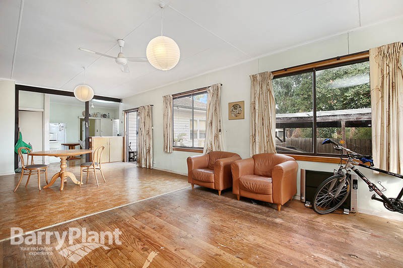 10 Ash Grove, Bayswater, VIC 3153 - Thumbnail 2 - 19/05/2019