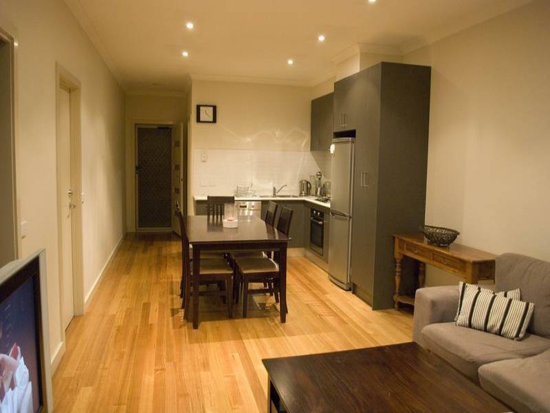 3/8 White Street, Reservoir, VIC 3073 - Thumbnail 1 - 24/05/2019